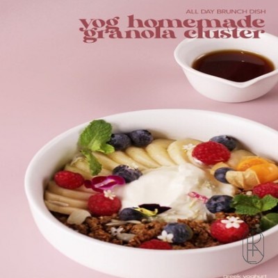 Yogurt homemade granola cluster