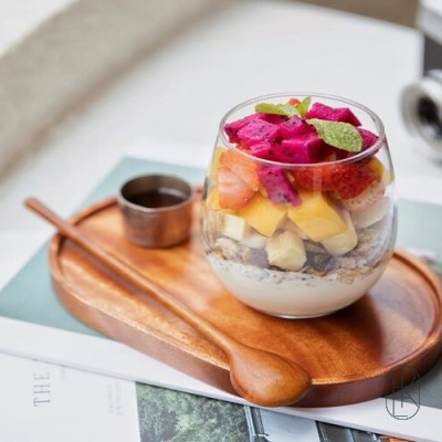 Greek yogurt with Fruits & Granola